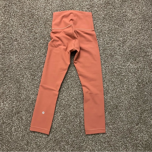 Lululemon Wunder Train High-Rise Crop 21" - Picture 2 of 4